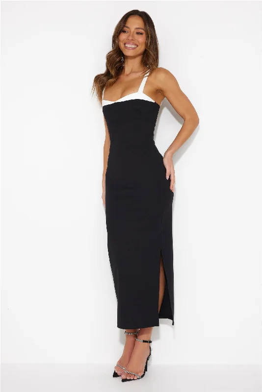 In Her Prime Midi Dress Black