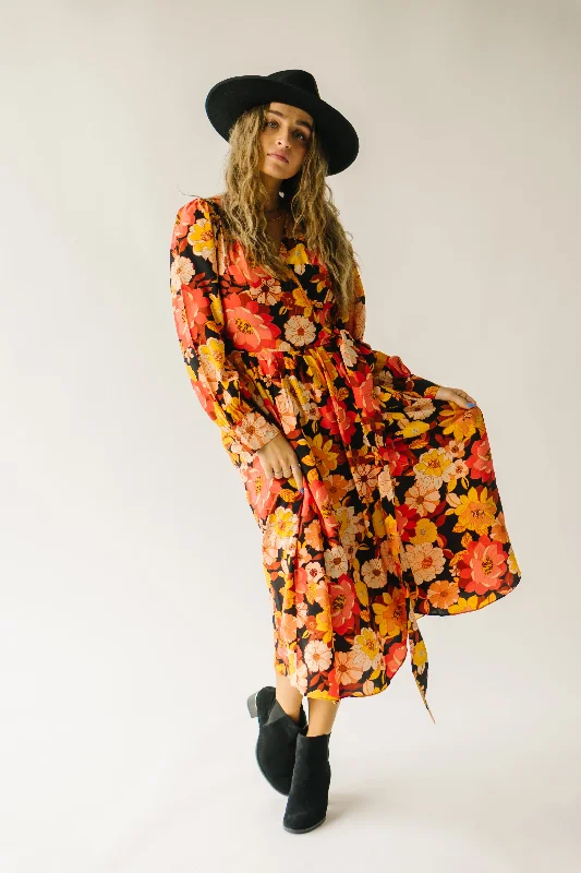 The Henrico Floral Bubble Sleeve Midi Dress in Night Garden